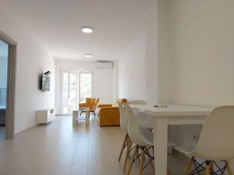 Izdavanje, dvosoban stan, 68m², Meljine, Herceg Novi - image 3