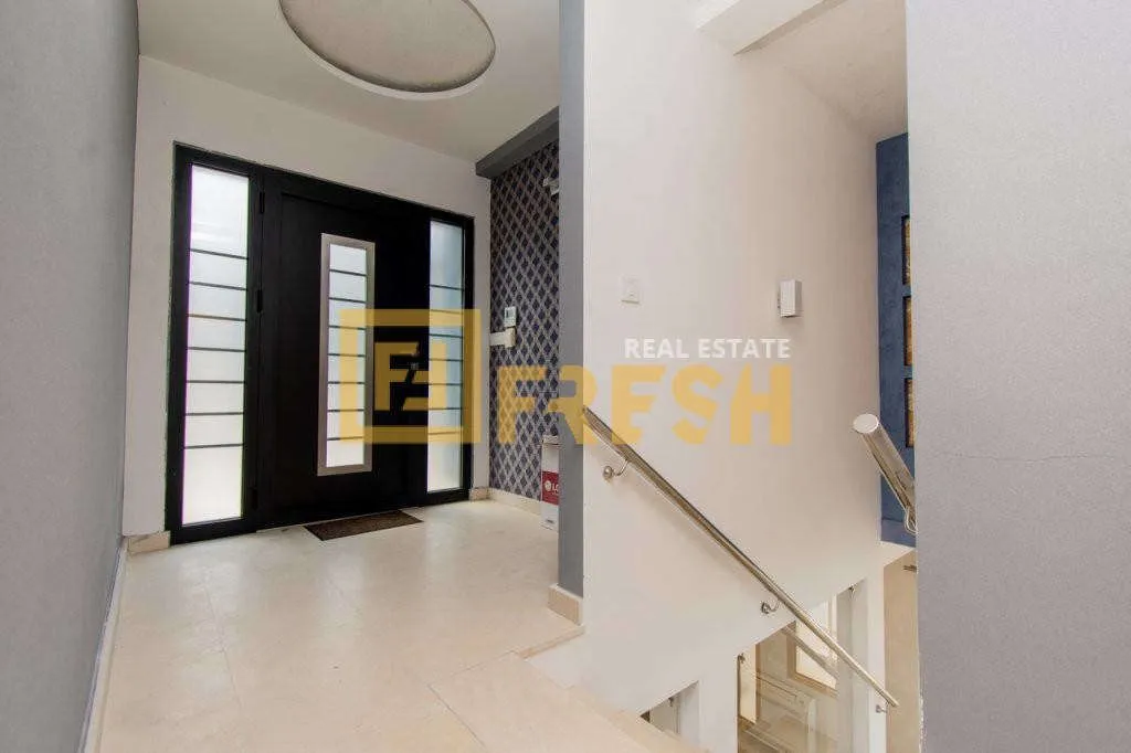 Prodaja, kuća, 300m², Tivat, Crna Gora