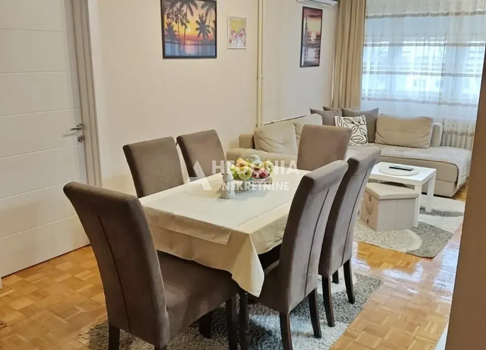 Prodaja, trosoban stan, 64m², Zemun Gornji Grad, Zemun Sve Podlokacije
