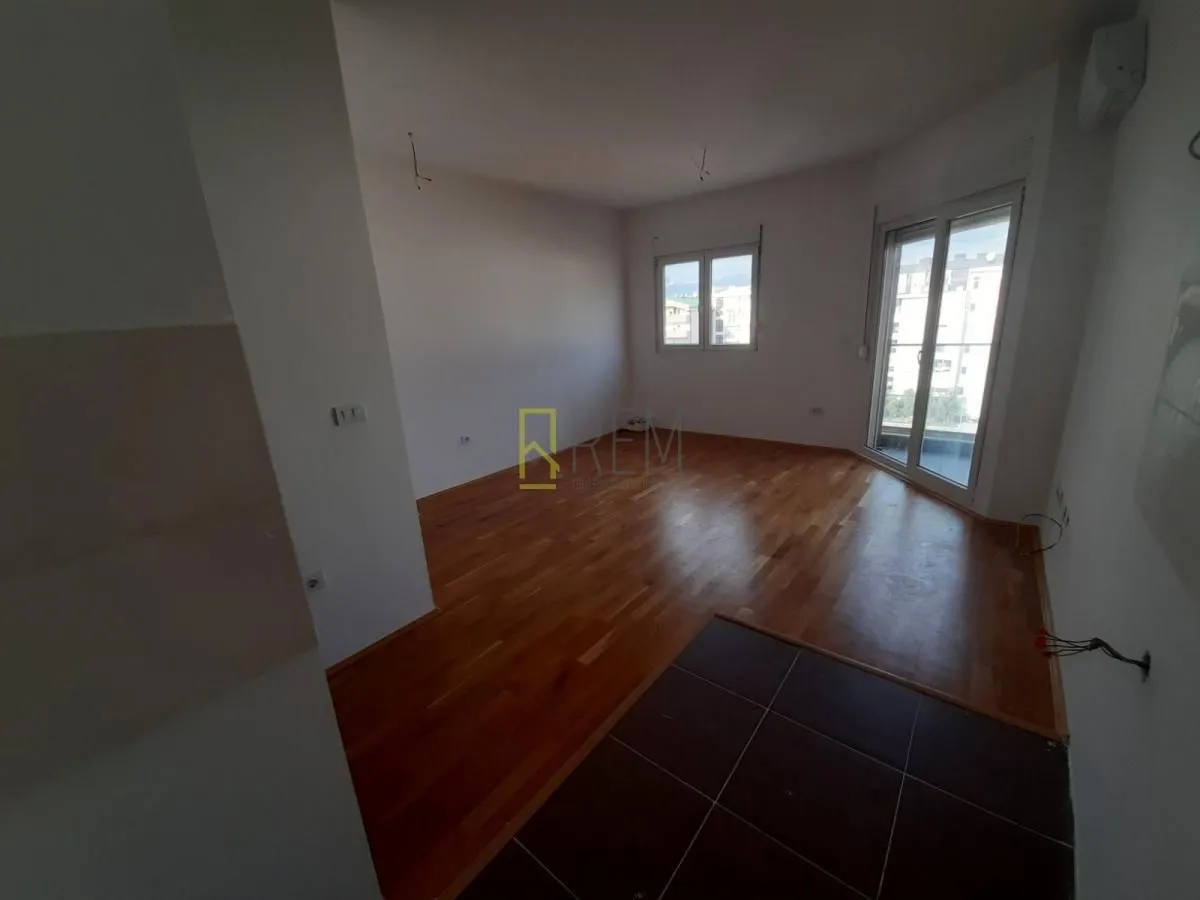 Prodaja, dvosoban stan, 58m², Stari Aerodrom, Podgorica