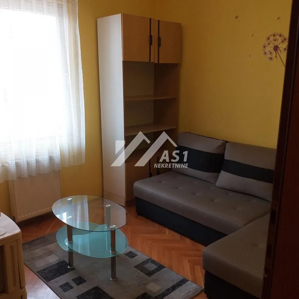 Izdavanje, jednosoban stan, 35m², Adamovićevo Naselje, Novi Sad Sve Podlokacije
