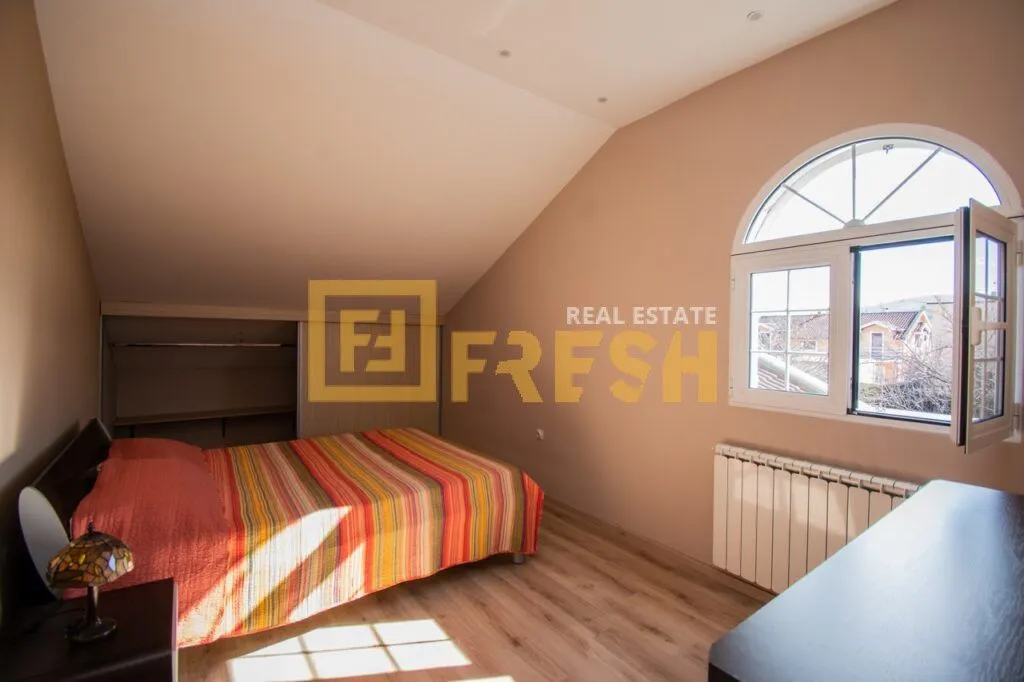 Rent, house, 140m², Dahna, Podgorica