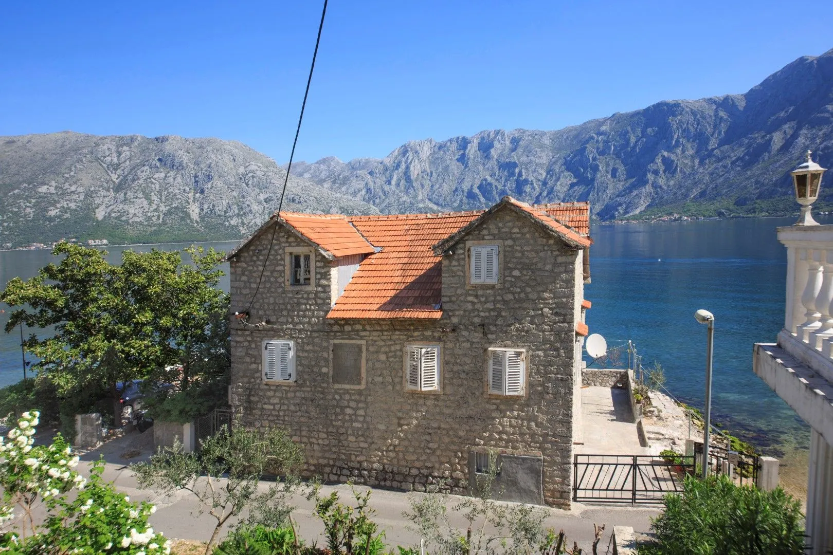 Sale, house, 100m², Prčanj, Kotor
