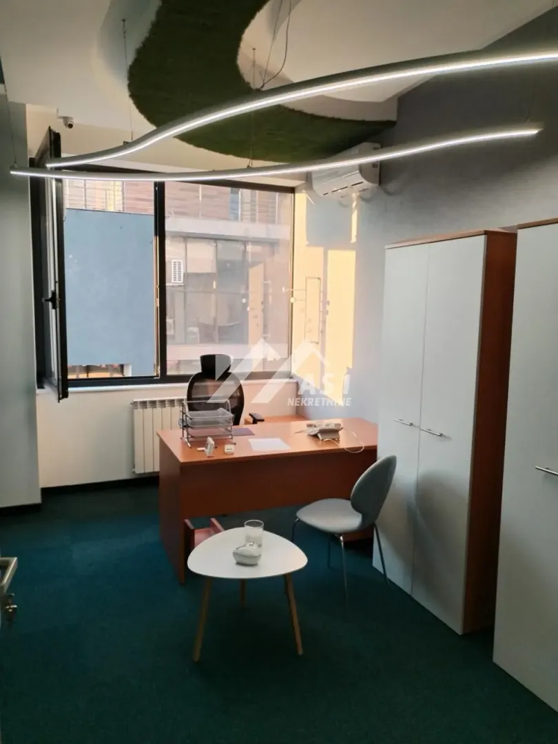 Rent, office space, 180m², Salajka, Novi Sad Sve Podlokacije