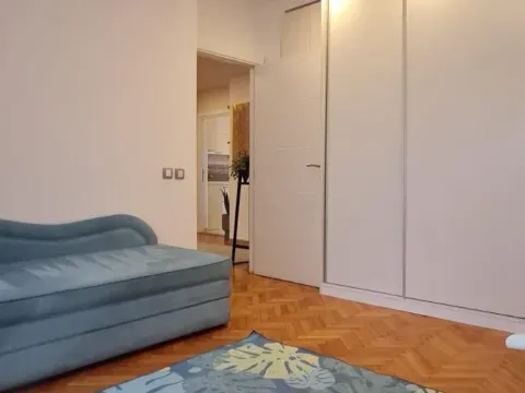 Izdavanje, četvorosoban stan, 60m², Stari Grad, Beograd - image 10