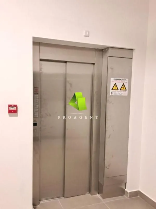 Rent, office space, 450m², Medijana, Niš