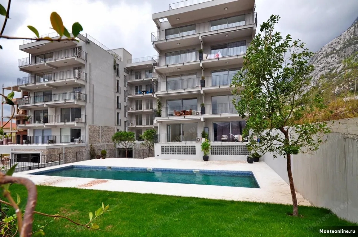 Prodaja, jednosoban stan, 52m², Dobrota, Kotor