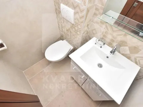 Izdavanje, poslovni prostor, 46m², Tuški Put, Podgorica - image 6