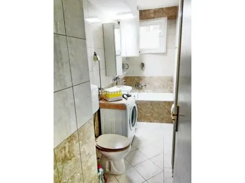 Izdavanje, dvosoban stan, 40m², Stari Grad, Beograd - image 2