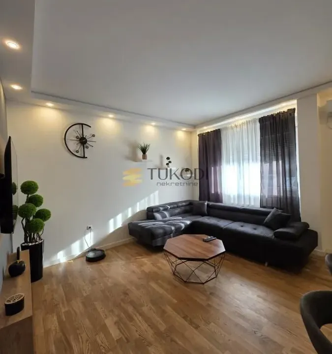 Prodaja, jednosoban stan, 42m², Petrovaradin, Novi Sad