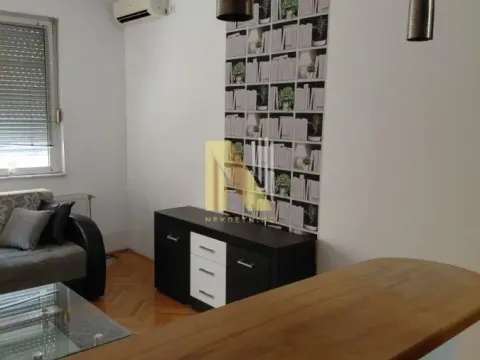 Izdavanje, garsonjera, 29m², Centar, Novi Sad - image 2