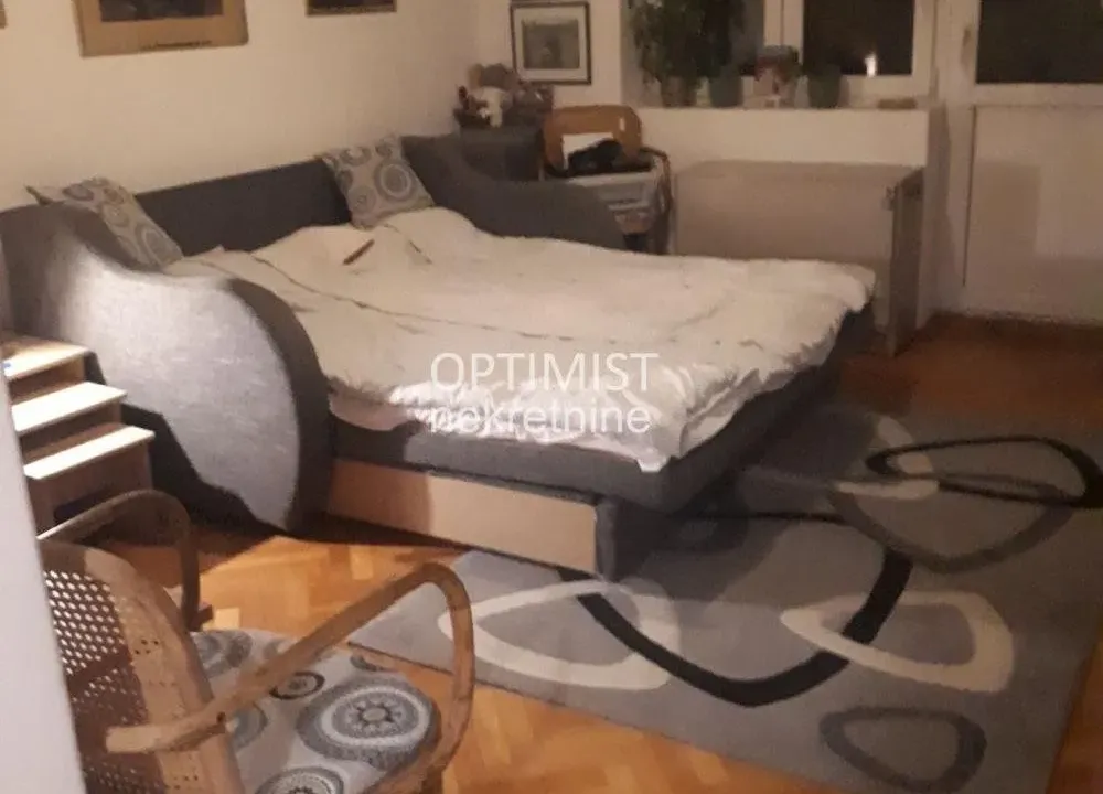 Prodaja, dvosoban stan, 61m², Slavujev Venac, Zvezdara Sve Podlokacije