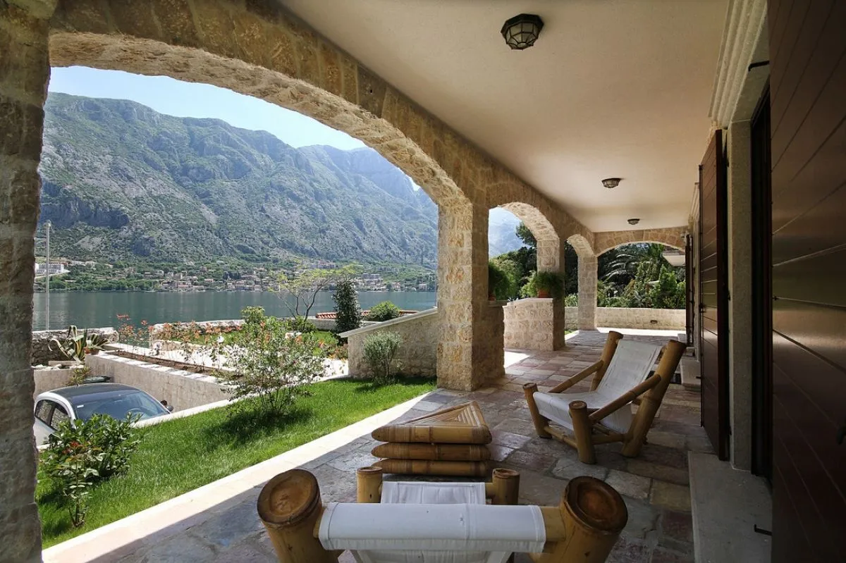 Prodaja, kuća, 497m², Prčanj, Kotor