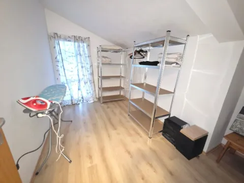 Izdavanje, dvosoban stan, 75m², Zagorič, Podgorica - image 10