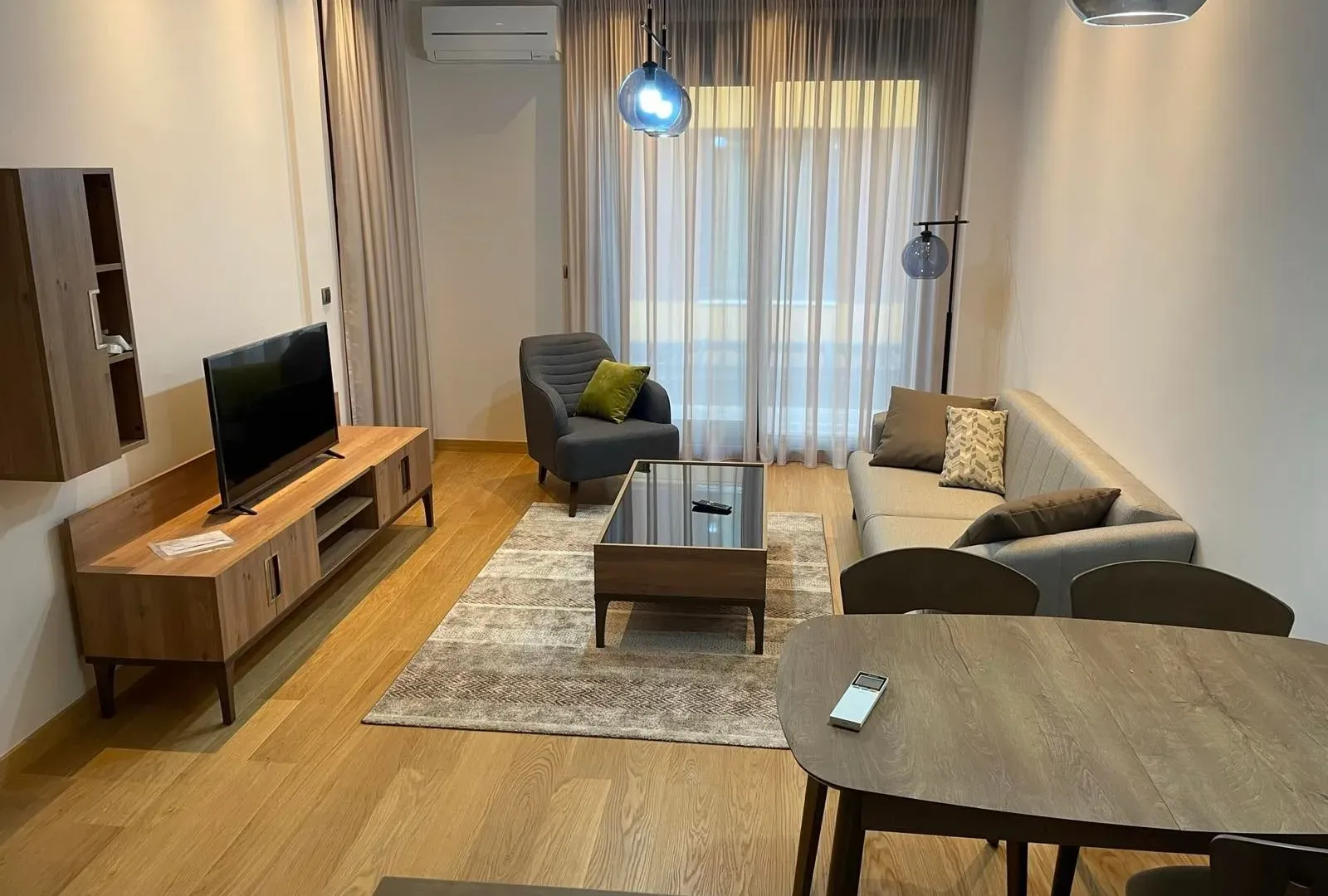 Izdavanje, jednosoban stan, 52m², Podgorica, Crna Gora