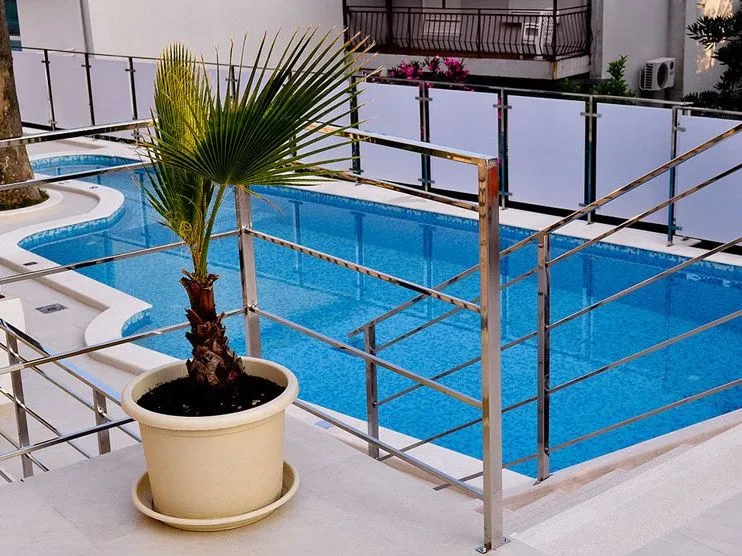 Prodaja, ugostiteljski objekat, 1100m², Petrovac, Budva