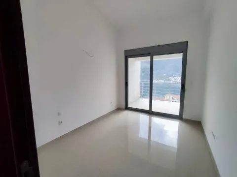 Prodaja, dvosoban stan, 78m², Dobrota, Kotor - image 8