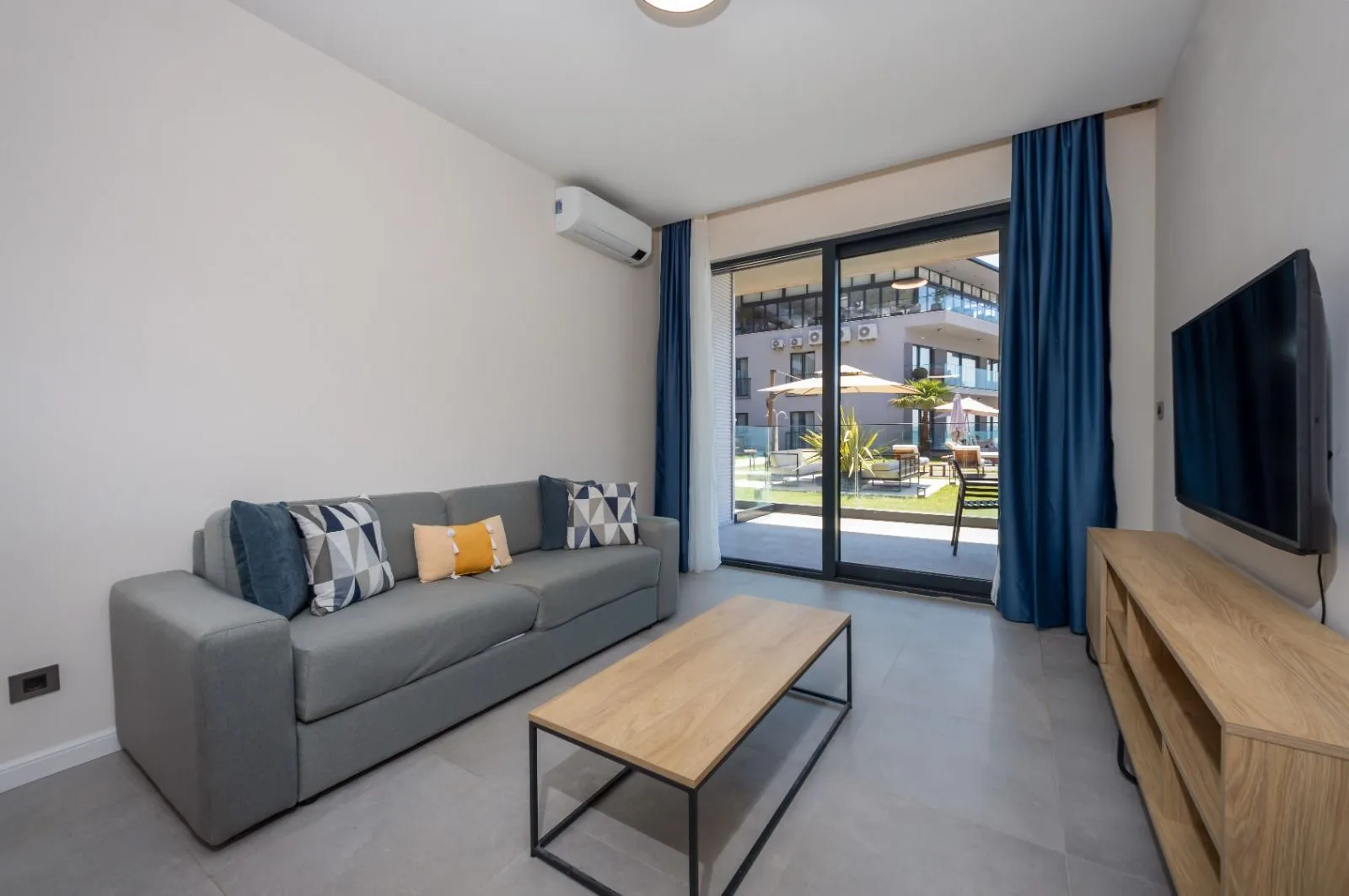 Rent, two bedroom apartment, 56m², Kavač, Kotor