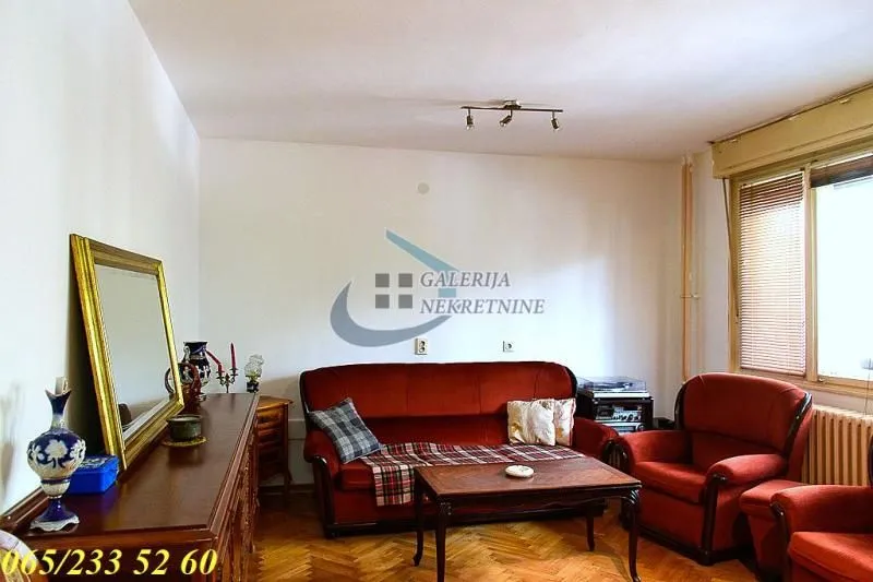 Prodaja, trosoban stan, 82m², Stari Grad, Beograd
