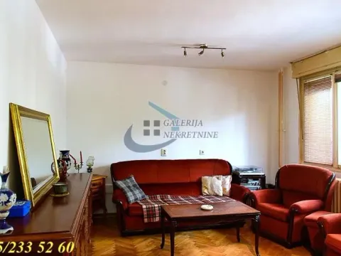 Prodaja, trosoban stan, 82m², Stari Grad, Beograd