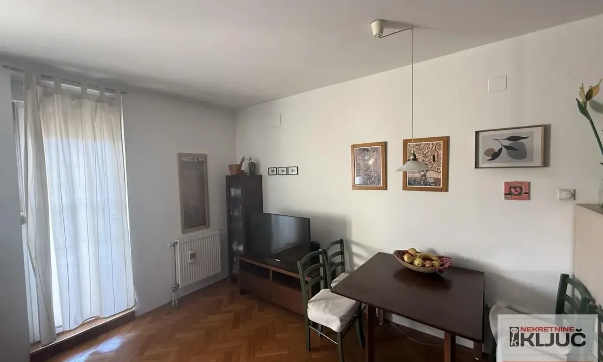 Prodaja, trosoban stan, 77m², Grbavica, Novi Sad Sve Podlokacije