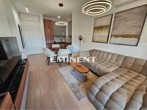 Izdavanje, trosoban stan, 70m², Novi Beograd Blok 67, Novi Beograd Sve Podlokacije