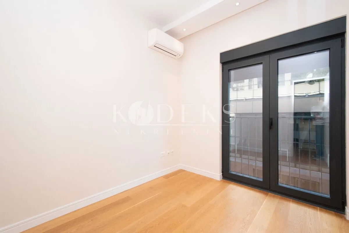 Izdavanje, trosoban stan, 127m², Preko Morače, Podgorica
