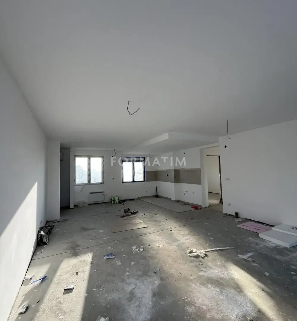 Sale, three bedroom apartment, 80m², Jajinci, Voždovac Sve Podlokacije