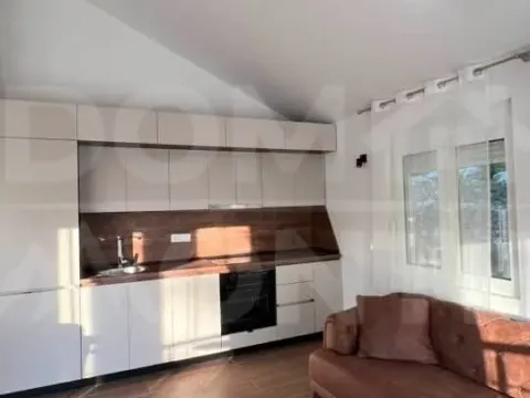 Rent, house, 100m², Tivat, Crna Gora - image 1