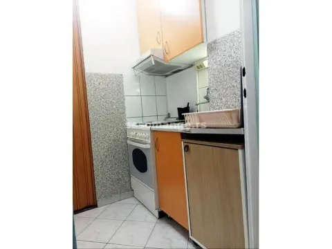 Izdavanje, dvosoban stan, 40m², Stari Grad, Beograd - image 8