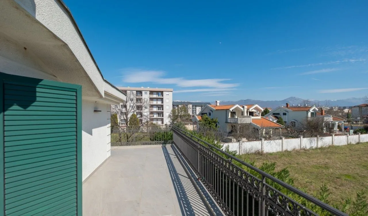 Sale, house, 500m², Zabjelo, Podgorica