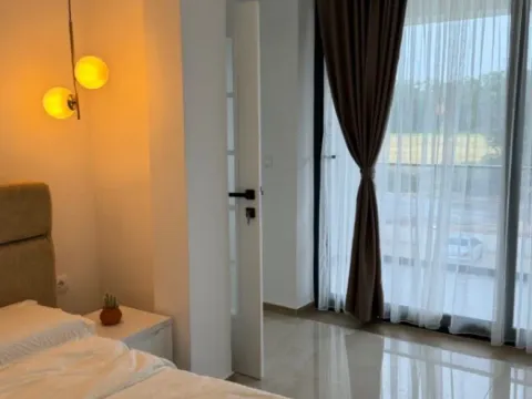 Sale, one bedroom apartment, 56m², Velika Plaža, Ulcinj - image 2