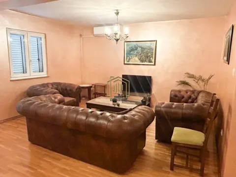 Rent, house, 220m², Konik, Podgorica - image 18