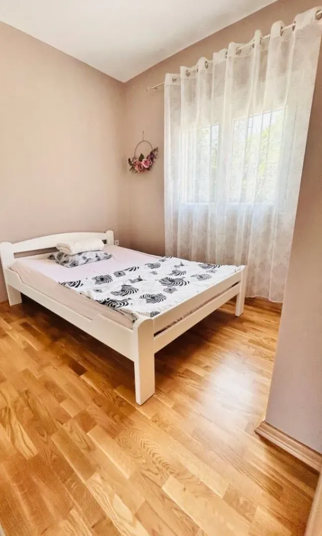 Izdavanje, stan, 70m², Kod Big Fashion-a, Podgorica