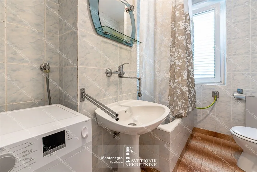 Prodaja, dvosoban stan, 75m², Kumbor, Herceg Novi