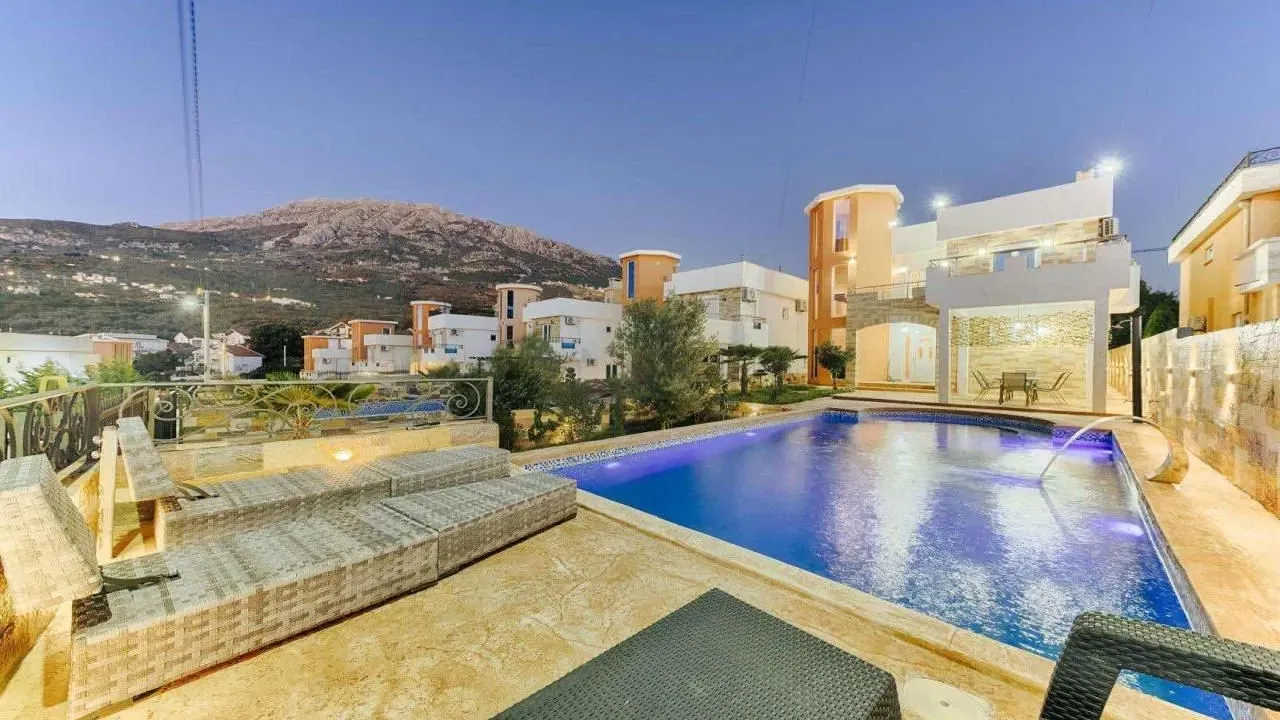 Sale, house, 170m², Dobra Voda, Budva