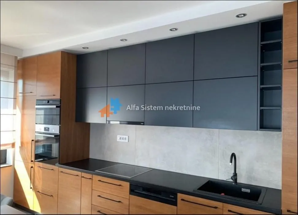 Rent, four bedroom apartment, 115m², Savski Venac, Beograd