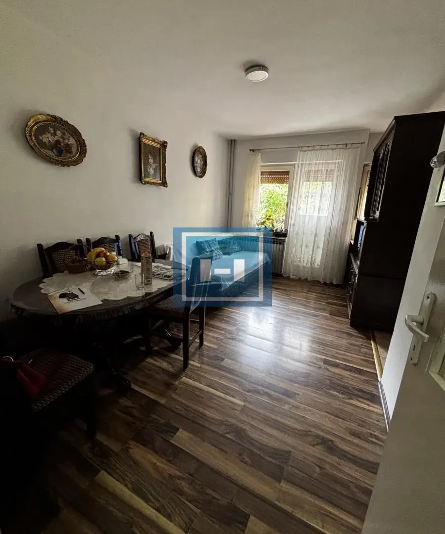 Prodaja, četvorosoban stan, 102m², Strelište, Jagodina