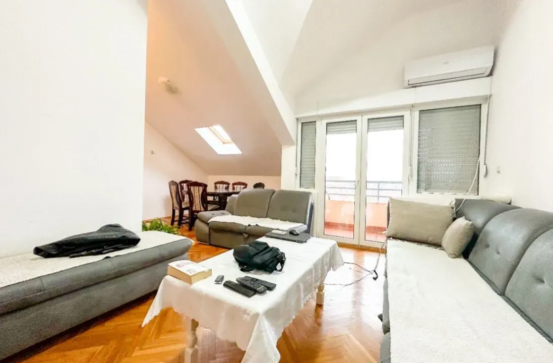 Prodaja, trosoban stan, 91m², Stari Aerodrom, Podgorica
