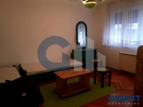 Izdavanje, jednosoban stan, 33m², Vračar Hram, Vračar Sve Podlokacije - image 2