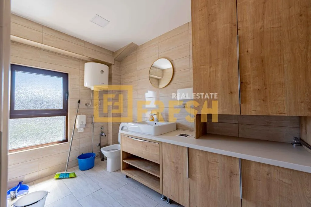 Sale, office space, 106m², Stari Aerodrom, Podgorica