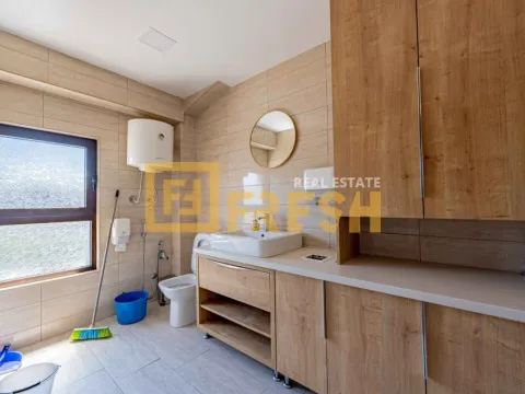 Sale, office space, 106m², Stari Aerodrom, Podgorica - image 11