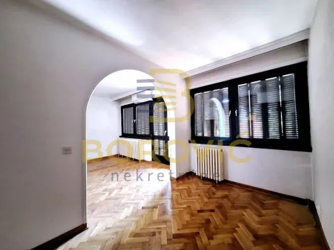 Sale, house, 200m², Višnjička Banja, Palilula Sve Podlokacije - image 7