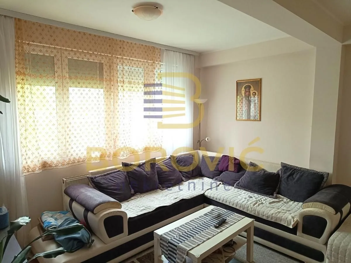 Prodaja, četvorosoban stan, 96m², Labudovo Brdo, Beograd