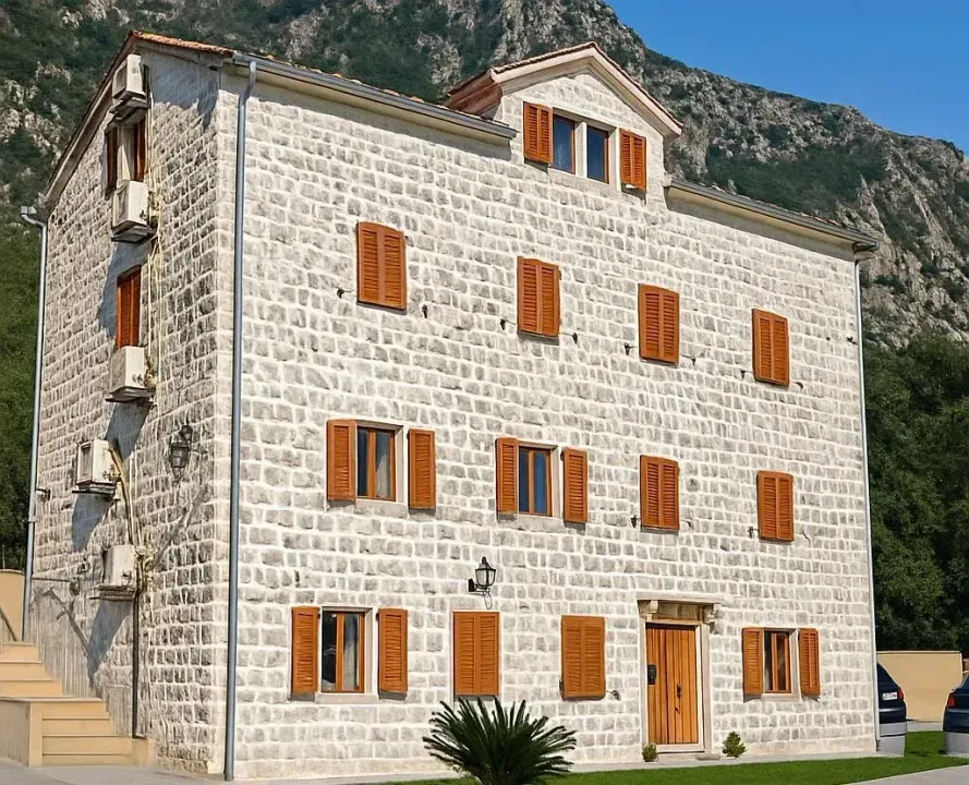 Sale, two bedroom apartment, 82m², Kotor, Crna Gora