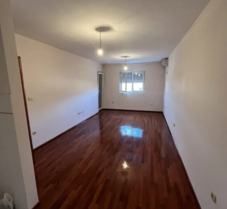 Sale, one bedroom apartment, 45m², Stari Aerodrom, Podgorica