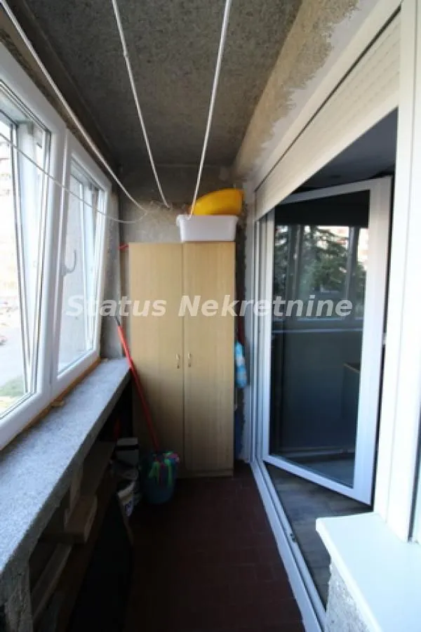 Prodaja, dvosoban stan, 63m², Bulevar Oslobodjenja, Novi Sad Sve Podlokacije