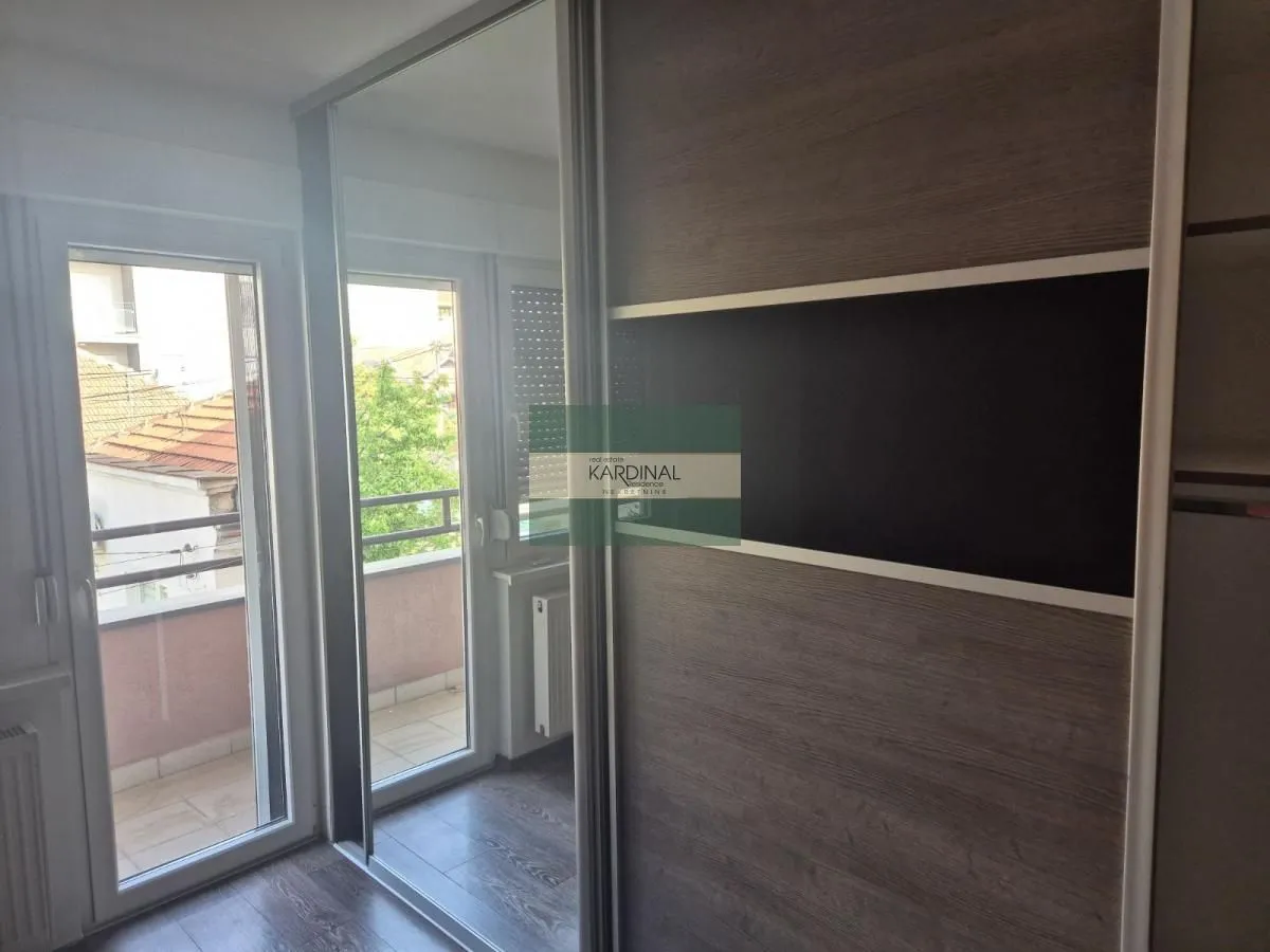 Izdavanje, dvosoban stan, 76m², Veliki park, Kragujevac