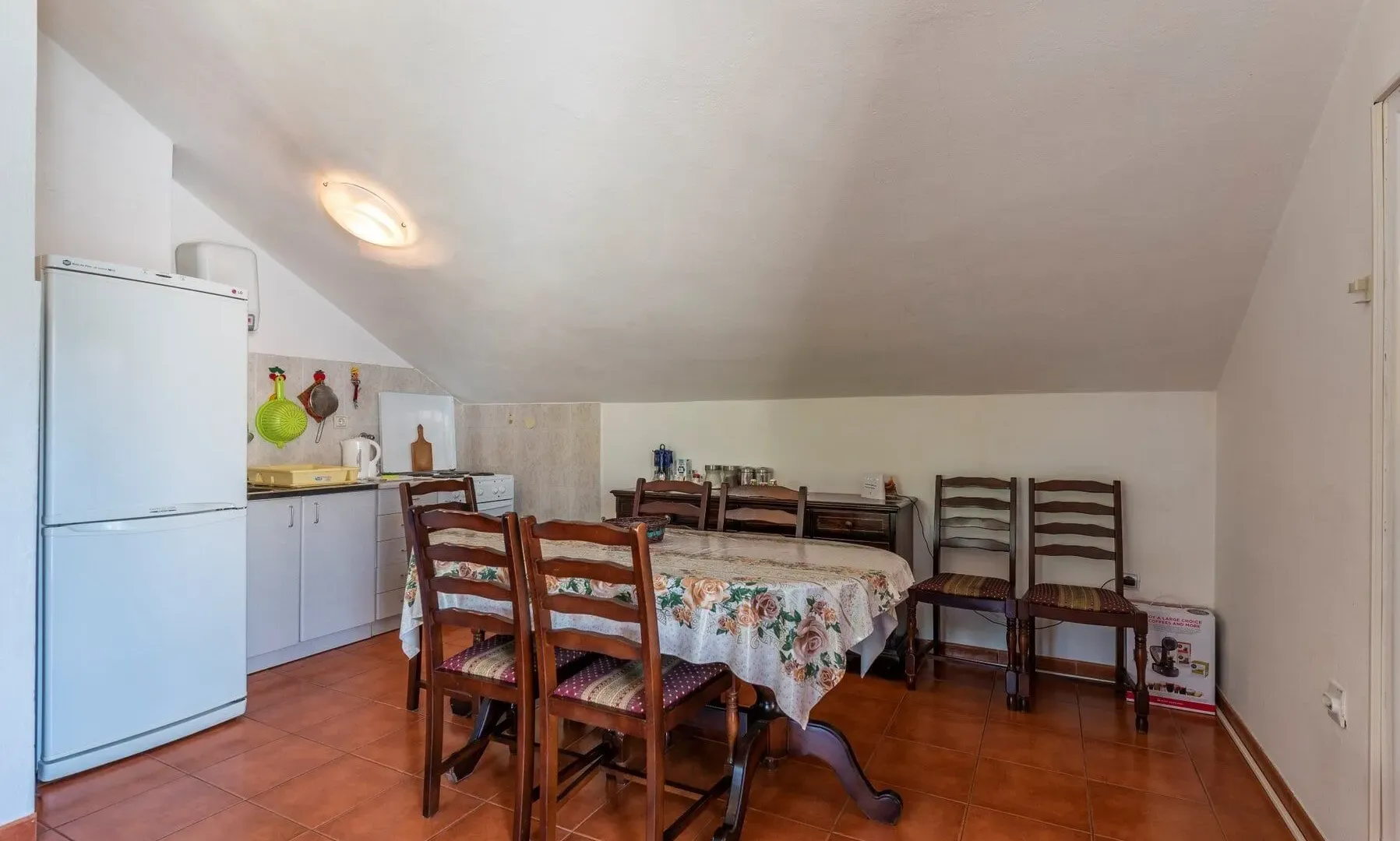 Sale, house, 400m², Dobrota, Kotor