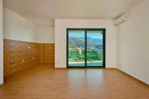 Sale, one bedroom apartment, 51m², Bečići, Budva - image 10